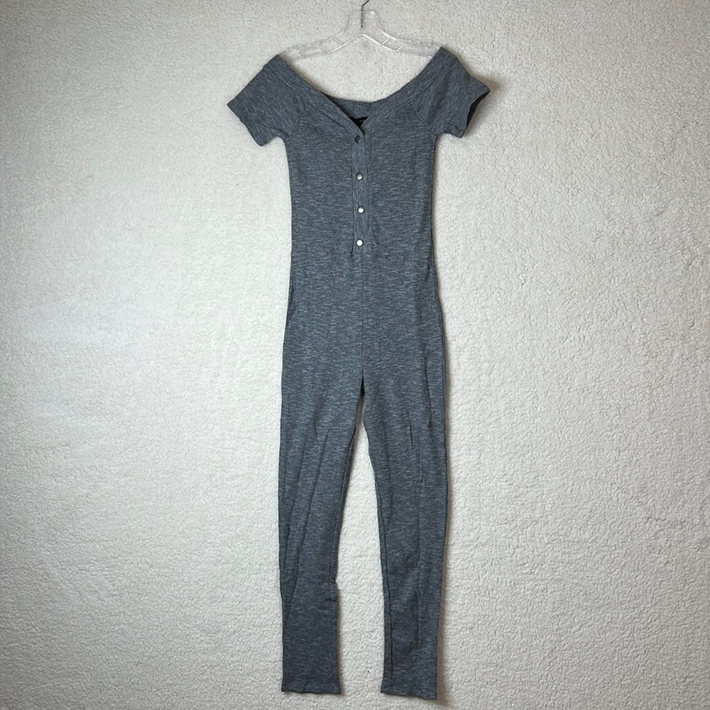 NWT Soncy Womens Gray Off Shoulder Jumpsuit Stretch SIZE LARGE